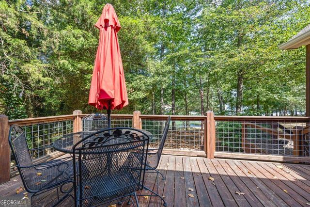 357 Tugaloo Point, Hartwell, GA 30643