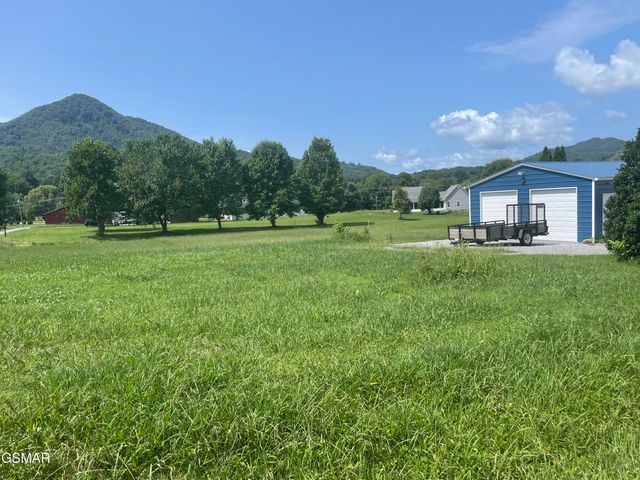 3925 Katy Hollar Road, Sevierville, TN 37862