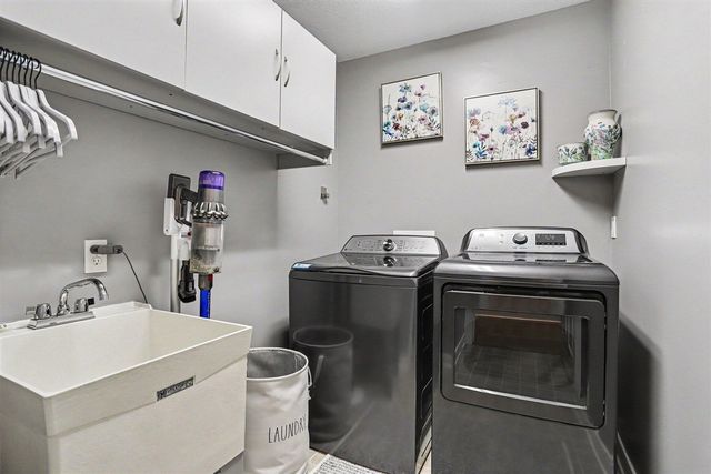 7755 Primrose Lane, Portage, MI 49024