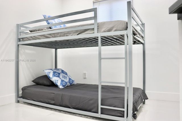 15100 Polk St ., Miami, FL 33176