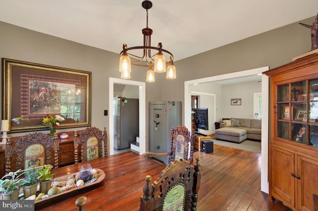 1562 YELLOW SPRINGS RD, Chester Springs, PA 19425