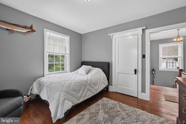 1562 YELLOW SPRINGS RD, Chester Springs, PA 19425