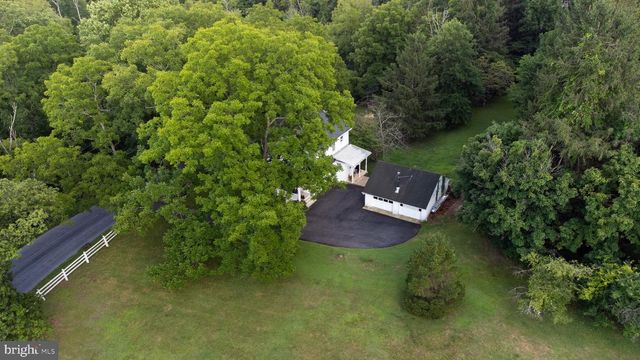 1562 YELLOW SPRINGS RD, Chester Springs, PA 19425