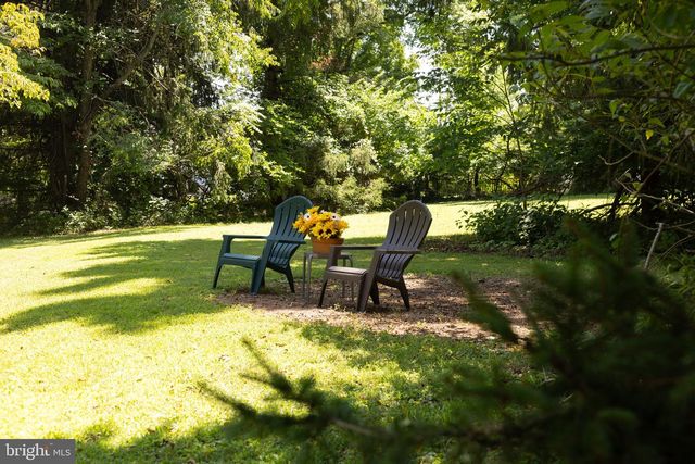 1562 YELLOW SPRINGS RD, Chester Springs, PA 19425