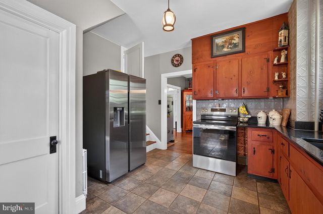 1562 YELLOW SPRINGS RD, Chester Springs, PA 19425