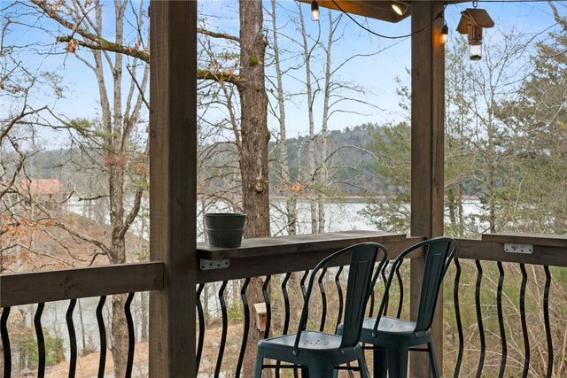 97 Cherokee Road, Toccoa, GA 30577