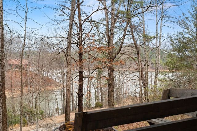 97 Cherokee Road, Toccoa, GA 30577