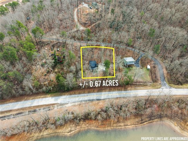 97 Cherokee Road, Toccoa, GA 30577