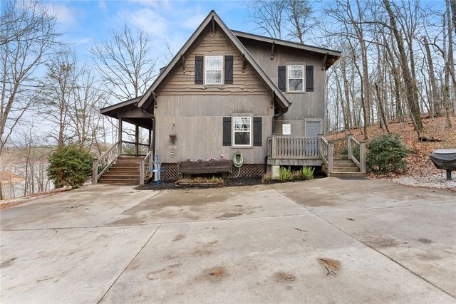 97 Cherokee Road, Toccoa, GA 30577