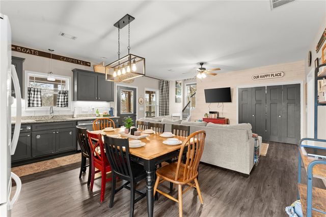 97 Cherokee Road, Toccoa, GA 30577