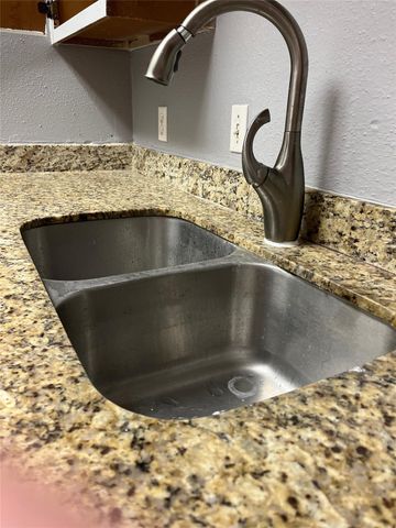 12500 Sandpiper Drive 54, Houston, TX 77035