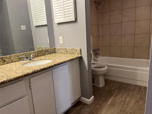 12500 Sandpiper Drive 54, Houston, TX 77035