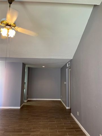 12500 Sandpiper Drive 54, Houston, TX 77035