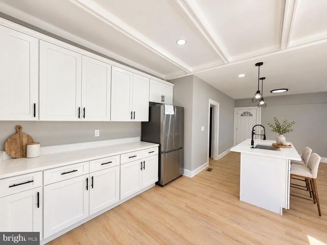 2801 ALLENDALE RD, Baltimore, MD 21216