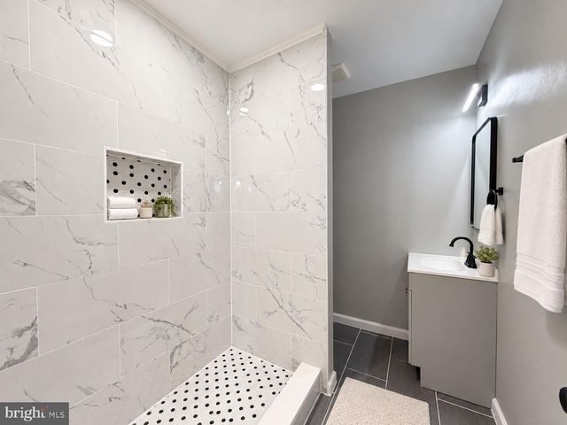 2801 ALLENDALE RD, Baltimore, MD 21216