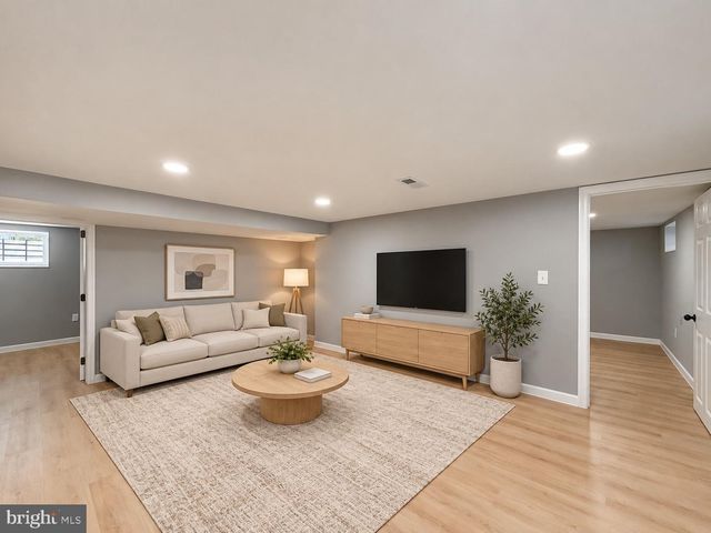 2801 ALLENDALE RD, Baltimore, MD 21216