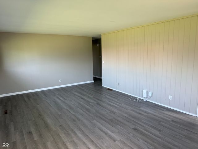 2585 Union Street, Columbus, IN 47201