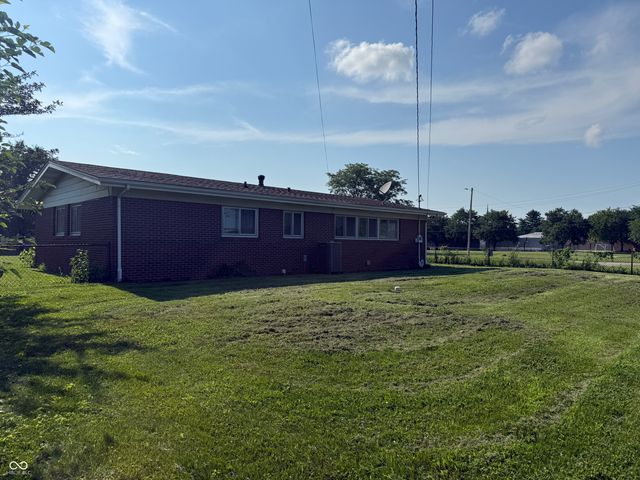 2585 Union Street, Columbus, IN 47201