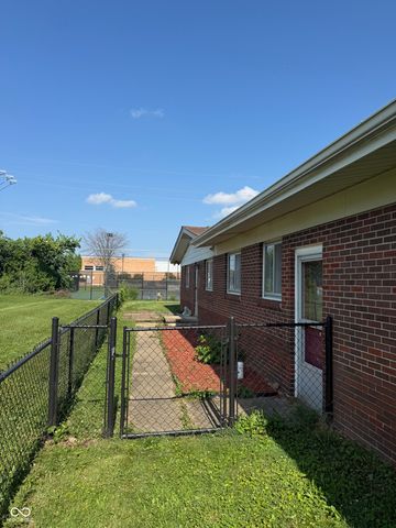 2585 Union Street, Columbus, IN 47201