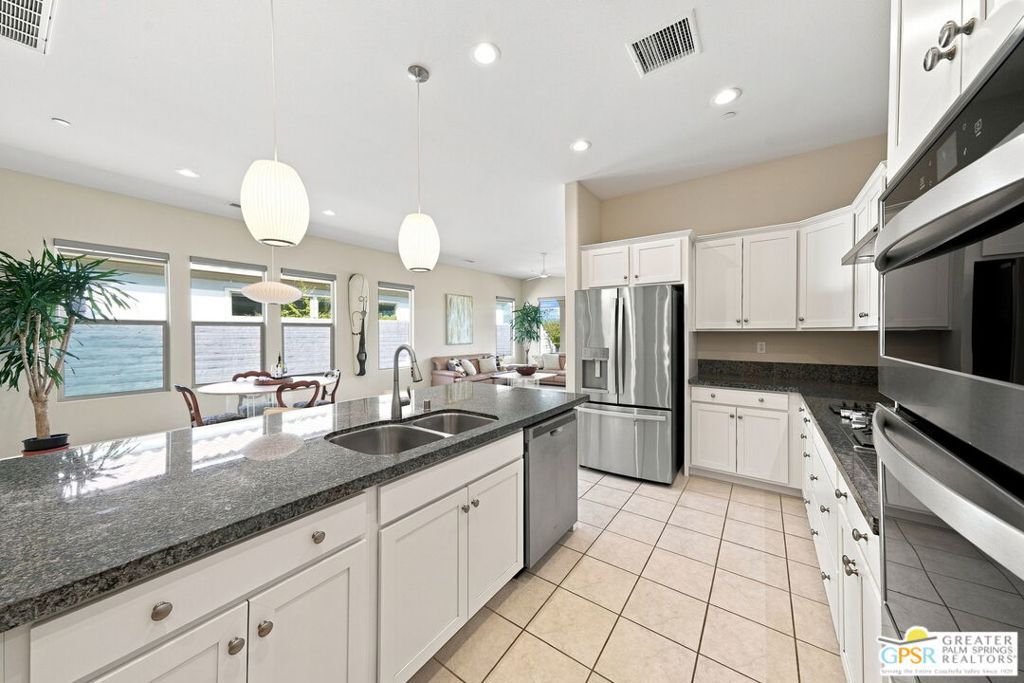 Image 3 of property listing at 76 Burgundy, Rancho Mirage, CA 92270