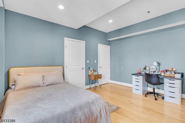 70 S Munn Ave 1002, East Orange City, NJ 07018