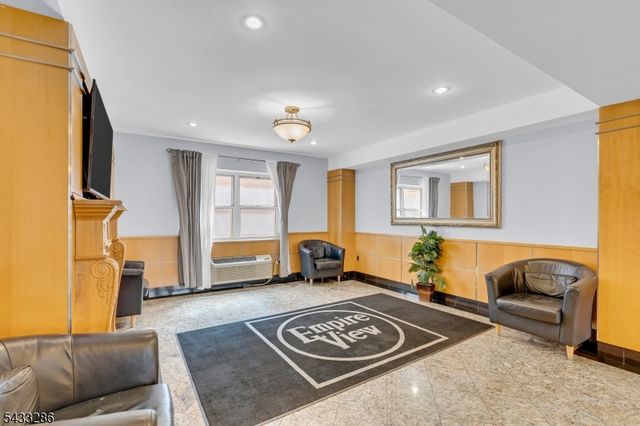 70 S Munn Ave 1002, East Orange City, NJ 07018