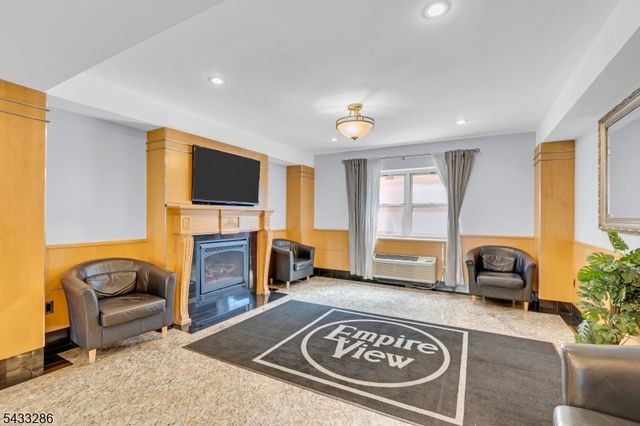 70 S Munn Ave 1002, East Orange City, NJ 07018