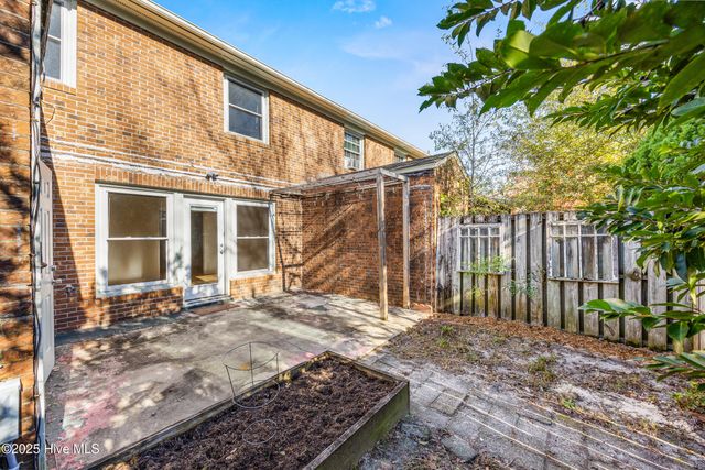 4920 Seabrook Court, Wilmington, NC 28403