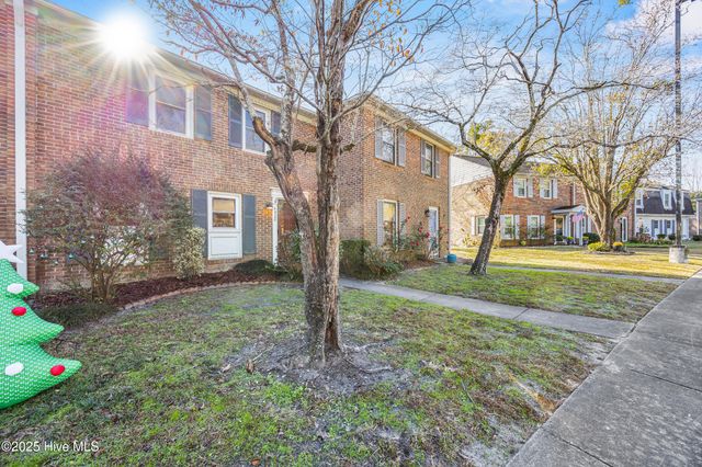 4920 Seabrook Court, Wilmington, NC 28403