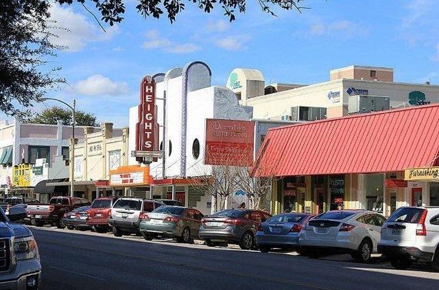 238 W 25, Houston, TX 77008