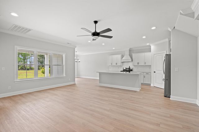 1505 Crooked Hook Rd., North Myrtle Beach, SC 29582
