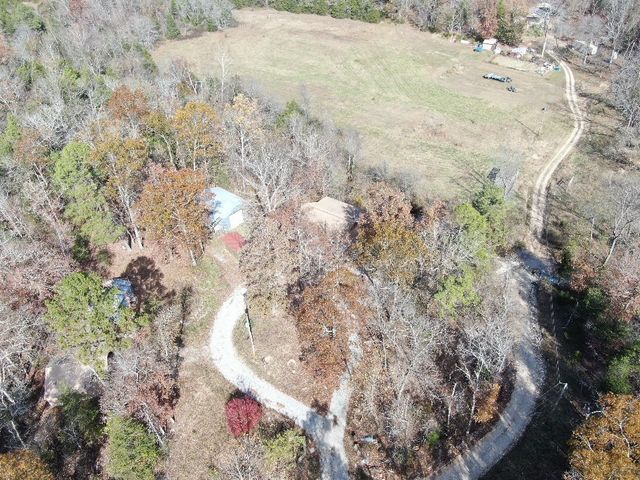 452 Marion County 3048, Yellville, AR 72687