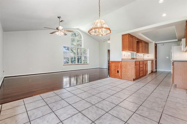 6536 NORTHLAKE DRIVE, Zephyrhills, FL 33542