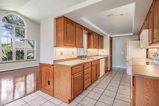 6536 NORTHLAKE DRIVE, Zephyrhills, FL 33542