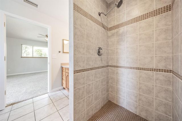 6536 NORTHLAKE DRIVE, Zephyrhills, FL 33542