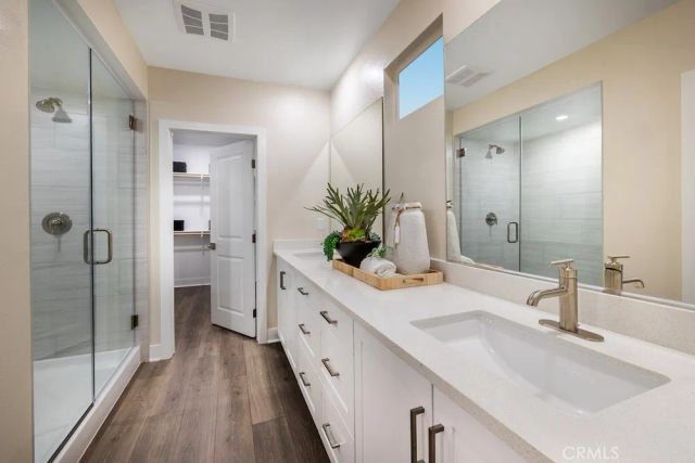 1054 E Overlook Drive, Orange, CA 92867