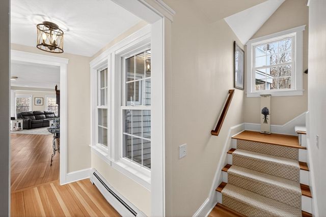 1 Peaked Cliff, Bourne, MA 02562