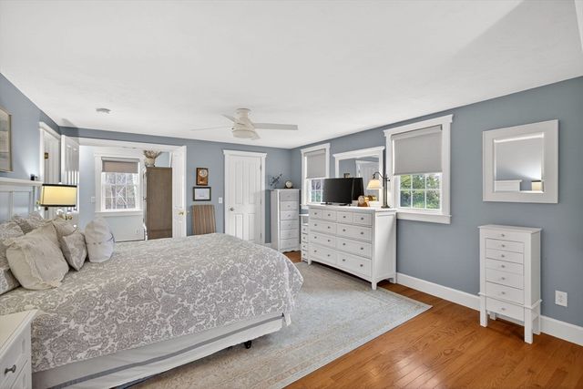 1 Peaked Cliff, Bourne, MA 02562