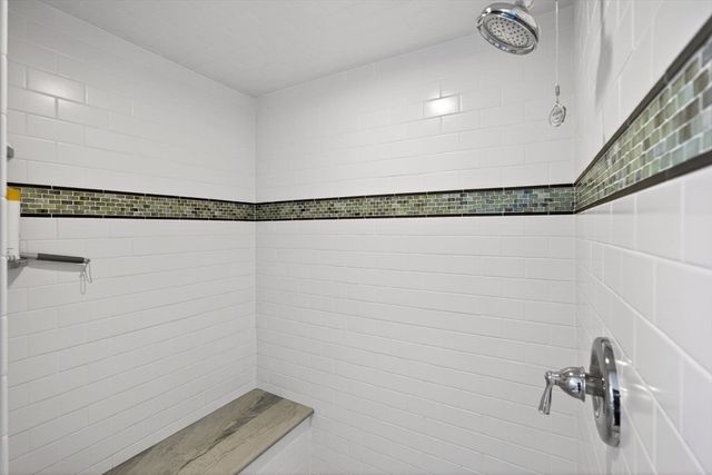 1 Peaked Cliff, Bourne, MA 02562