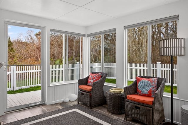 1 Peaked Cliff, Bourne, MA 02562