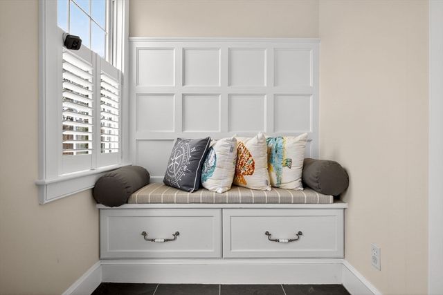 1 Peaked Cliff, Bourne, MA 02562