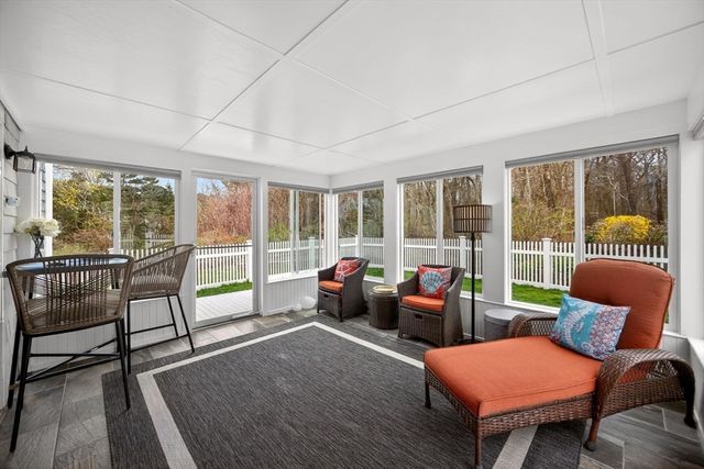 1 Peaked Cliff, Bourne, MA 02562
