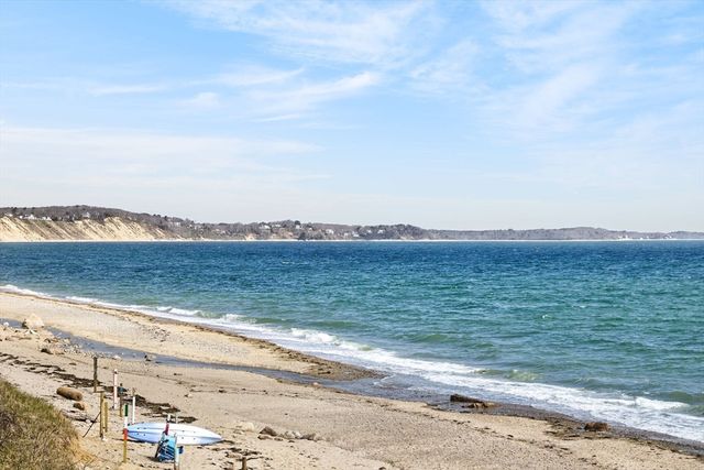 1 Peaked Cliff, Bourne, MA 02562