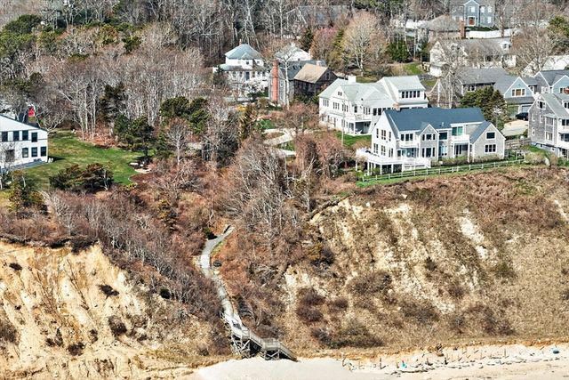 1 Peaked Cliff, Bourne, MA 02562