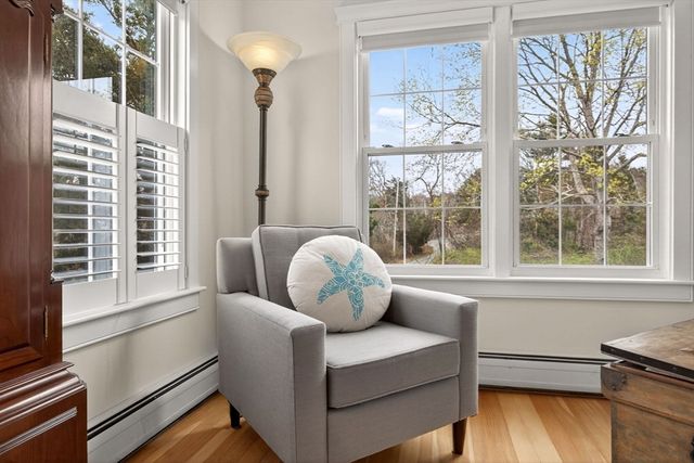 1 Peaked Cliff, Bourne, MA 02562