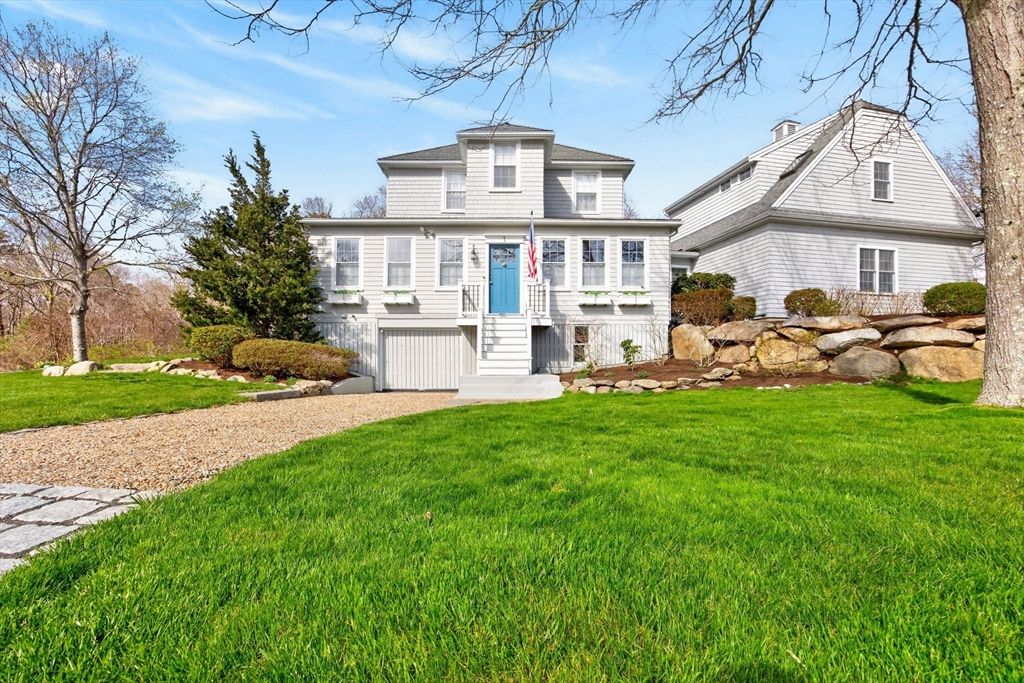 1 Peaked Cliff, Bourne, MA 02562