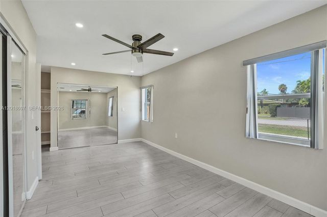 3401 NW 7th St, Lauderhill, FL 33311