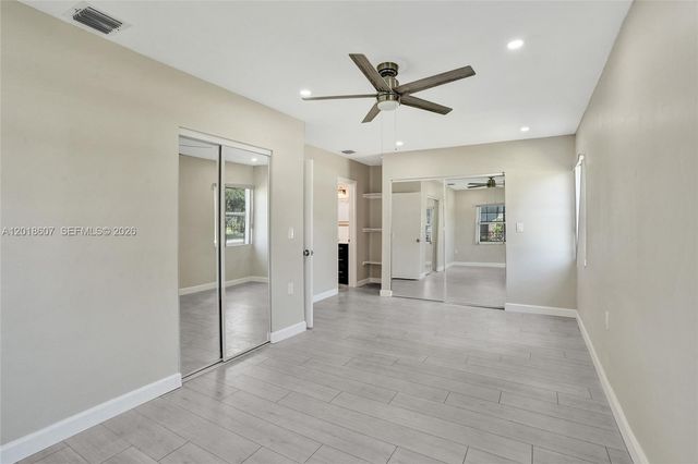 3401 NW 7th St, Lauderhill, FL 33311