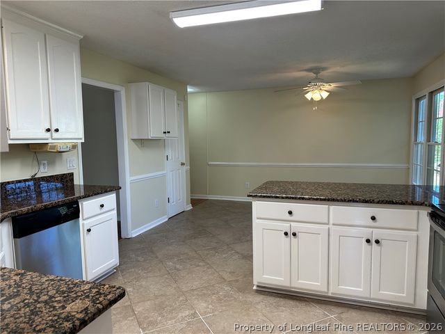 2827 Beringer Drive, Hope Mills, NC 28306