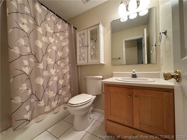 2827 Beringer Drive, Hope Mills, NC 28306